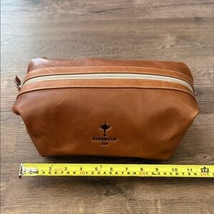 Barrington Ryder Cup 2025 Brown Leather Toiletry Bag Doppelt